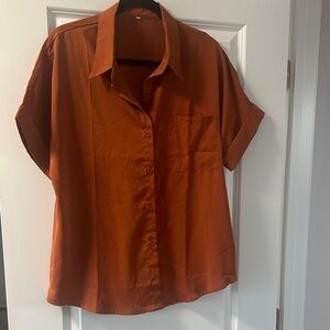 📌3 for $20📌 NWOT Rust Orange Button-Up Shirt size XL
